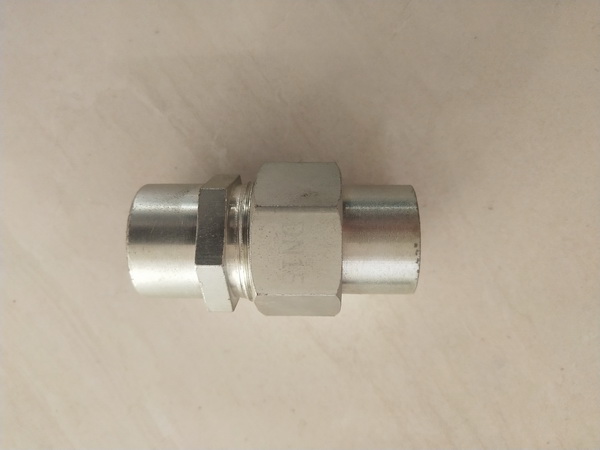 怎样可以快速关闭卡套式管接头